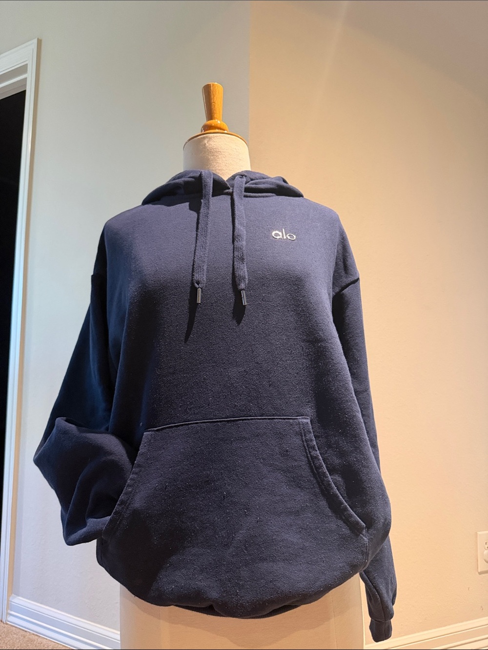 ALO Yoga Men's Navy Pullover Hoodie